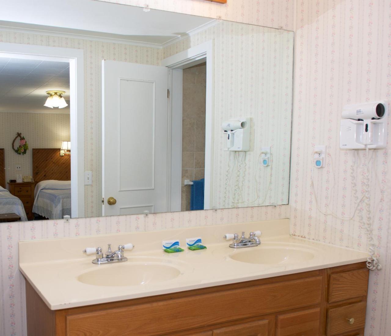 Myer Country Motel มิลฟอร์ด ภายนอก รูปภาพ